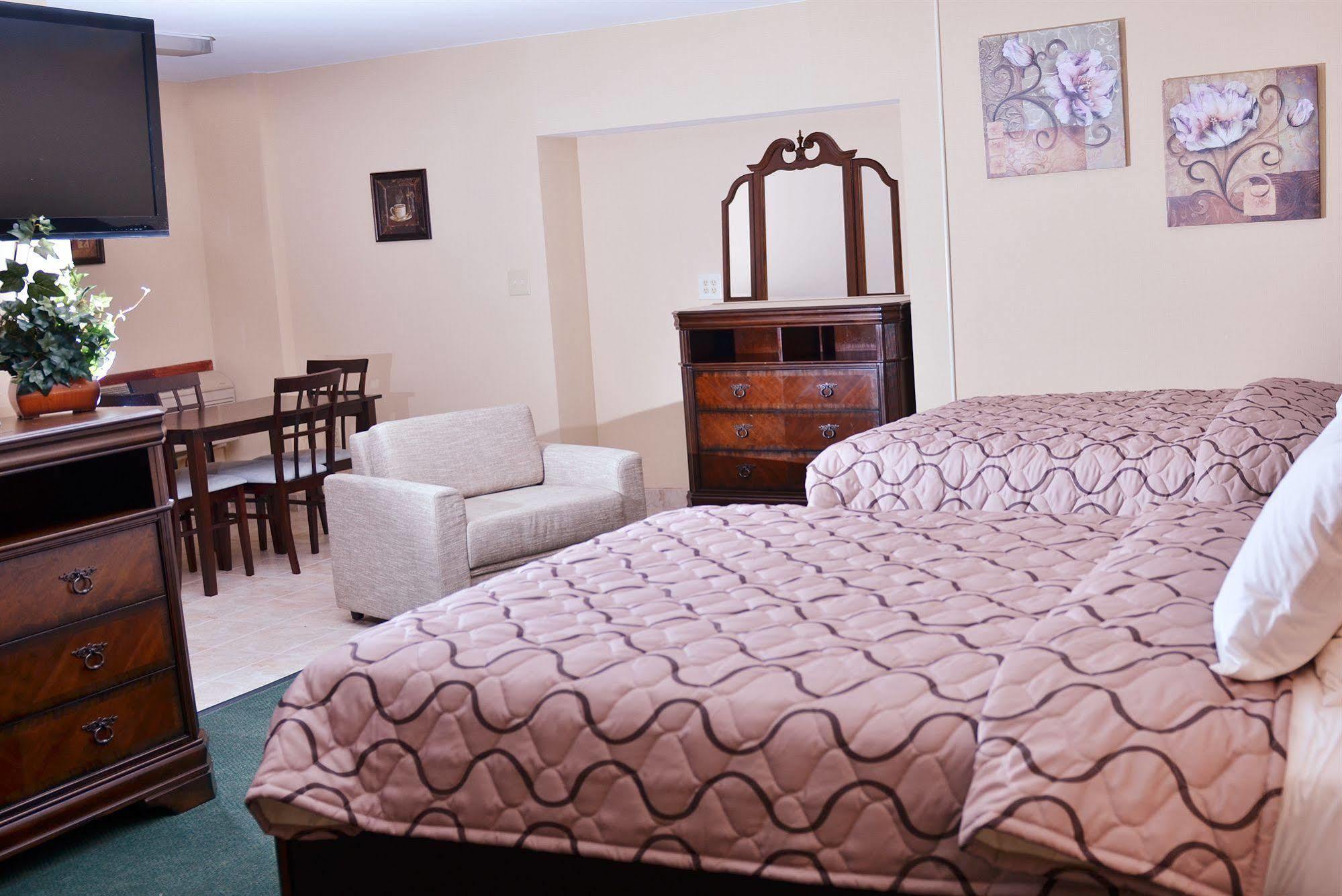 Pacer Inn & Suites Motel Delaware Exteriör bild